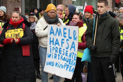 Warnstreik der Besch?ftigten der Freien und Hansestadt Hamburg (FHH). Aufgerufen hatte dazu ver.di HH. Die Gewerkschaft-stock-foto