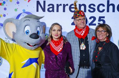 Presentation of the golden jesters bell / Regina Halmich bekommt im Europa-Park die Goldene Narrenschelle 2025 der Vereinigung Schw?bisch-Alemannischer Narrenz?nfte (VSAN)-stock-photo
