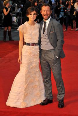 Keira Knightley and Jude Law at the World premiere of Anna Karenina held at the Odeon Leicester Square in London - 04 Se-stock-foto