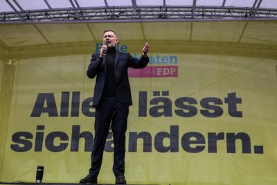 Politik - Bundestagswahl 2025 - Wahlkampfauftritt der FDP in D?sseldorf 20.02.2025-stock-photo