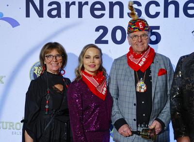 Presentation of the golden jesters bell / Regina Halmich bekommt im Europa-Park die Goldene Narrenschelle 2025 der Vereinigung Schw?bisch-Alemannischer Narrenz?nfte (VSAN)-stock-photo