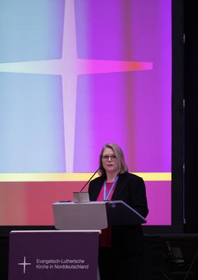 Praeses zur Wahl, Vorstellung, Anja Faehrmann 1.Tagung der III.Landessynode der Ev.-Luth Kirche in Norddeutschland Trave-stock-foto