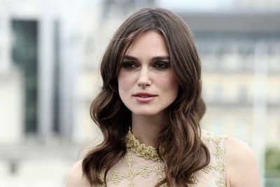 Keira Knightley beim Photocall zum Kinofilm Begin Again auf dem Dach der Picturehouse Cinemas Londo-stock-foto