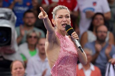 Linda Hesse - Immer wieder sonntags 2024, Folge 12 Linda Hesse. ARD-Unterhaltungsshow Immer wieder sonntags. TV-Aufzeich-stock-foto
