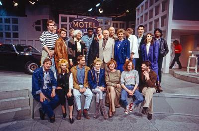 Lindenstra?e, Fernsehserie, Deutschland 1986, Darstellerriege Copyright: KPA Nur redaktionelle Nutzung. Editorial usage-stock-foto