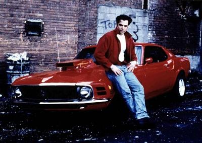 Richard Grieco Nicky Richard Grieco verdient sein Geld bei illegalen Autorennen die von dem krimi-stock-foto