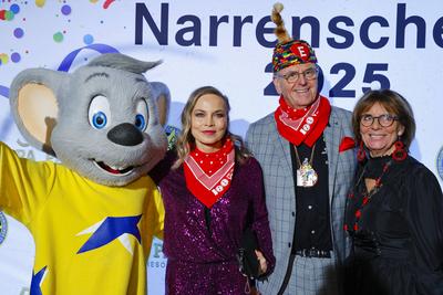 Presentation of the golden jesters bell / Regina Halmich bekommt im Europa-Park die Goldene Narrenschelle 2025 der Vereinigung Schw?bisch-Alemannischer Narrenz?nfte (VSAN)-stock-photo