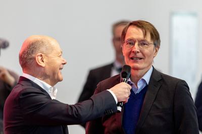 SPD Wahlkampf: Olaf Scholz on Tour in K?ln 21.02.2025-stock-foto