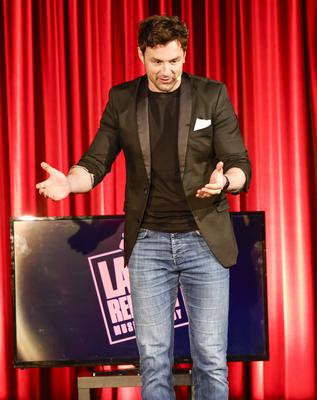 Lars Redlich (* 1981 in Berlin) ist ein deutscher Musicaldarsteller, Schauspieler und Komiker. Mit seinem Programm Ein b-stock-foto