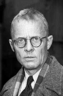 Rolf Becker (Schauspieler) 09/89 dar Rolf Becker im September 1989 bei Dreharbeiten zum Fernsehfilm Rothenbaumchaussee D-stock-foto