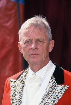 Der Schauspieler Rolf Becker als Zirkusdirektor am 8.4.2000 bei Dreharbeiten in K?ln-stock-foto