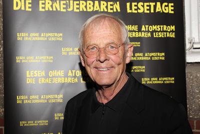 Rolf Becker, Lesen ohne Atomstrom, Museum fuer Voelkerkunde, Hamburg, 22.04.16, *** Rolf Becker, Lesen ohne Atomstrom, M-stock-foto