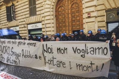 News - Naples, citizens and workers take to the streets after Ciciliano's remarks-stock-photo