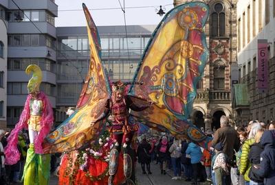 Zum 40. und voraussichtlich letzten Mal fand am 21. und 22. Februar 2025 der Bremer Samba-Karneval statt. Hier der Umzug-stock-photo