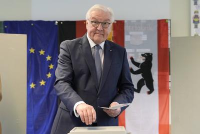 Bundestagswahl 2025, Stimmabgabe Bundespraesident Steinmeier-stock-foto