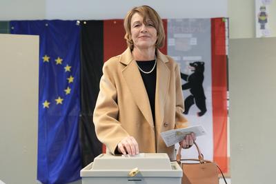 Bundestagswahl 2025, Stimmabgabe Bundespraesident Steinmeier-stock-foto