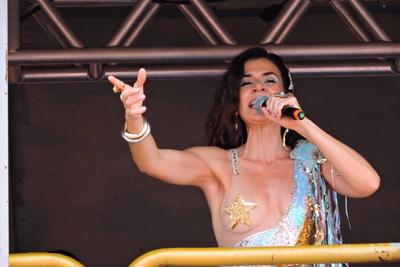 Forrozin block with Mariana Aydar at the Sao Paulo street carnival-stock-foto