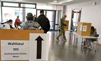 Lokal Hanau Impressionen zur Bundestagswahl,-stock-photo
