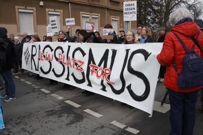 Demo gegen Rechts-stock-foto
