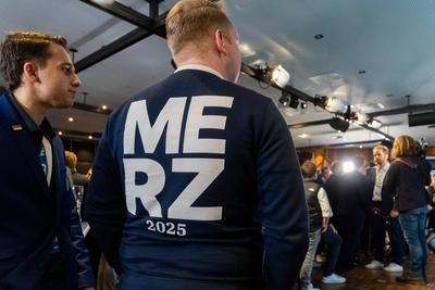 Munich, Bavaria, Germany - February 23, 2025: Election party for the Bundestag elections at the CSU headquarters in Muni-stock-foto