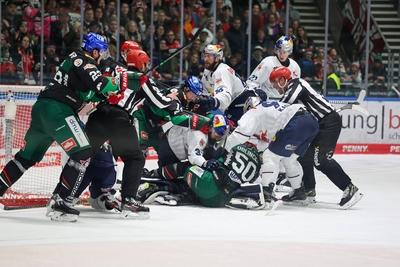 Augsburger Panther vs. EHC Red Bull Muenchen, 48. Spieltag, Eishockey, Penny-DEL, 23.02.2025-stock-foto