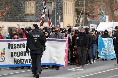 Demo gegen Rechts-stock-foto