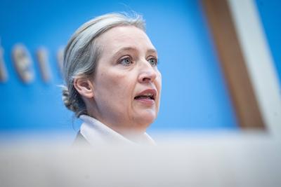 Bundespressekonferenz in Berlin - Wahlnachlese zur Bundestagswahl 2025 - AfD -  Alice Weidel, Spitzenkandidatin und Parteivorsitzende AfD-stock-foto