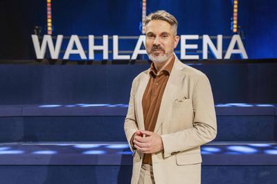 Fabio De Masi in der ARD Liveshow Wahlarena 2024 Europa mit den Spitzenkandidatinnen und -kandidaten der deutschen Parte-stock-foto