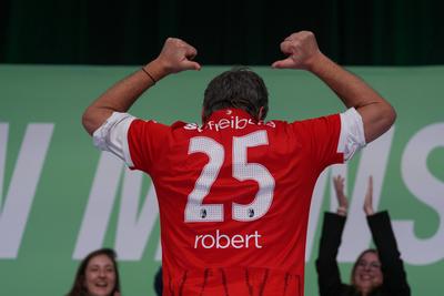 Zu Gast: Robert Habeck in der SICK-ARENA Freiburg-stock-foto