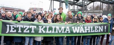 News Bilder des Tages Fridays for Future - Wahlkampf die GR?NEN mit Robert Habeck, Annalena Baerbock, Katharina Fegebank-stock-foto