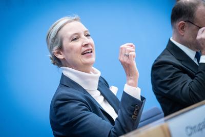 Bundespressekonferenz in Berlin - Wahlnachlese zur Bundestagswahl 2025 - AfD -  Alice Weidel, Spitzenkandidatin und Parteivorsitzende AfD-stock-foto