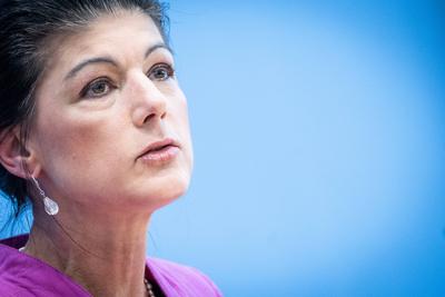 Bundespressekonferenz in Berlin - Wahlnachlese zur Bundestagswahl 2025 - BSW - B?ndnis Sahra Wagenknecht -  Parteivorsitzende Sahra Wagenknecht-stock-foto