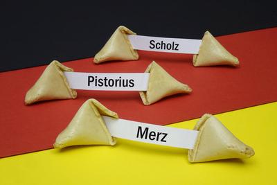 Gl?ckskekse und Kanzlerkandidaten Gl?ckskekse und Kanzlerkandidaten, 19.11.2024, Borkwalde, Brandenburg, In Gl?ckskeksen-stock-foto