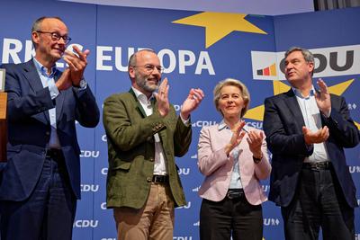 Gemeinsame Schlusskundgebung von CDU und CSU zur Europawahl im L?wenbr?ukeller in M?nchen. Friedrich Merz CDU-Vorsitzend-stock-photo