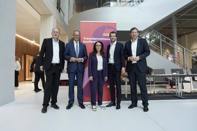 DGB, 2 Jahre Ampel-Regierung, Veranstaltung 2 Jahre Ampel-Regierung ? Wo stehen wir bei der sozial-?kologischen Transfor-stock-photo