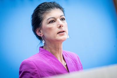 Bundespressekonferenz in Berlin - Wahlnachlese zur Bundestagswahl 2025 - BSW - B?ndnis Sahra Wagenknecht -  Parteivorsitzende Sahra Wagenknecht-stock-foto