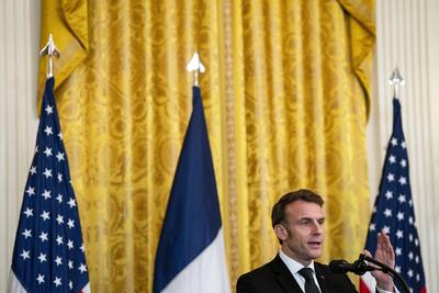 Trump and Macron Joint Press Conference-stock-foto