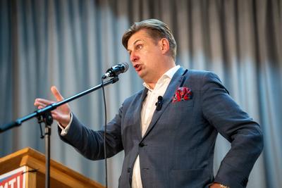 Meitingen, Bavaria, Germany - August 3, 2024: Maximilian Krah, a prominent politician of the AfD, Alternative for German-stock-foto