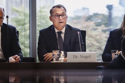 Der Praesident der Deutschen Bundesbank, Dr. Joachim Nagel, aufgenommen im Rahmen des Rechtsauschusses, Haushaltsauschus-stock-foto