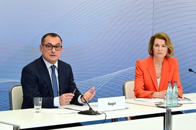Deutsche Bundesbank. Pressekonferenz.-stock-foto