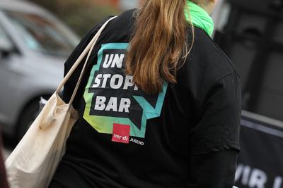 Warnstreik der Nachwuchskr?fte aus verschiedenen Bereichen des ?ffentlichen Dienstes darunter Pflege (UKE/Asklepios), Ha-stock-foto