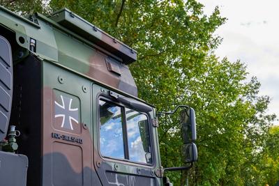 Volkach, Bavaria, Germany - October 1, 2024: Detailed view of a Rheinmetall HX truck of the German Armed Forces with the-stock-foto