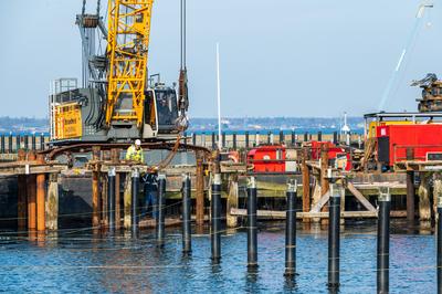 Kiel, Deutschland, 20. Febr. 2025 Kieler Hafen im Februar 2025 Im Bereich des historischen Olympiahafen werden die Liege-stock-photo
