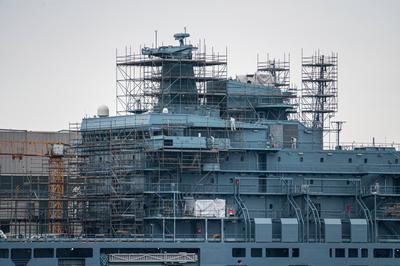 Kiel, Deutschland, 20. Febr. 2025 Kieler Hafen im Februar 2025 die Bonn, ein Versorgungsschiff der Deutschen Marine in d-stock-foto