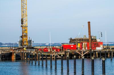 Kiel, Deutschland, 20. Febr. 2025 Kieler Hafen im Februar 2025 Im Bereich des historischen Olympiahafen werden die Liege-stock-photo