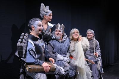 Ab in den Ring, Tischlerei der Deutschen Oper Berlin, Premiere am 28.02.2025-stock-foto