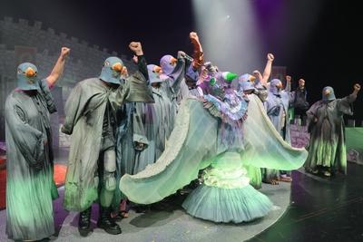 Ab in den Ring, Tischlerei der Deutschen Oper Berlin, Premiere am 28.02.2025-stock-photo