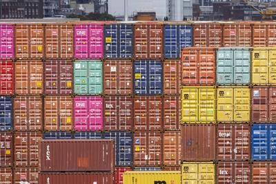 News Bilder des Tages Der Mannheimer Hafen ist der viertgr??te Binnenhafen Deutschlands und mit seinem Containertermina-stock-foto