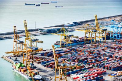 Containerhafen in Barcelona, Spanien Barcelona Katalonien Spanien *** Container port in Barcelona, Spain Barcelona Catal-stock-foto
