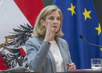 20250227 Praesentation des Regierungsprogramms-stock-photo